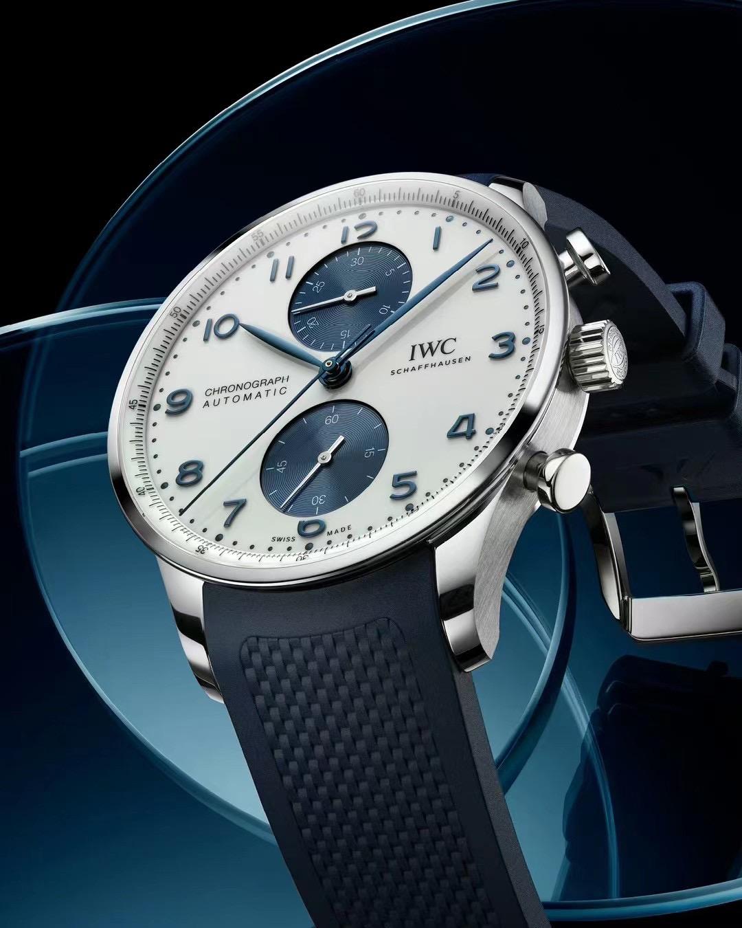 万国表～#IWC 一个像太阳，一个像月亮 爱情的小宇宙里，昼夜之间，分分秒秒吸引彼此#万国iwc #总有一款适合你(1)